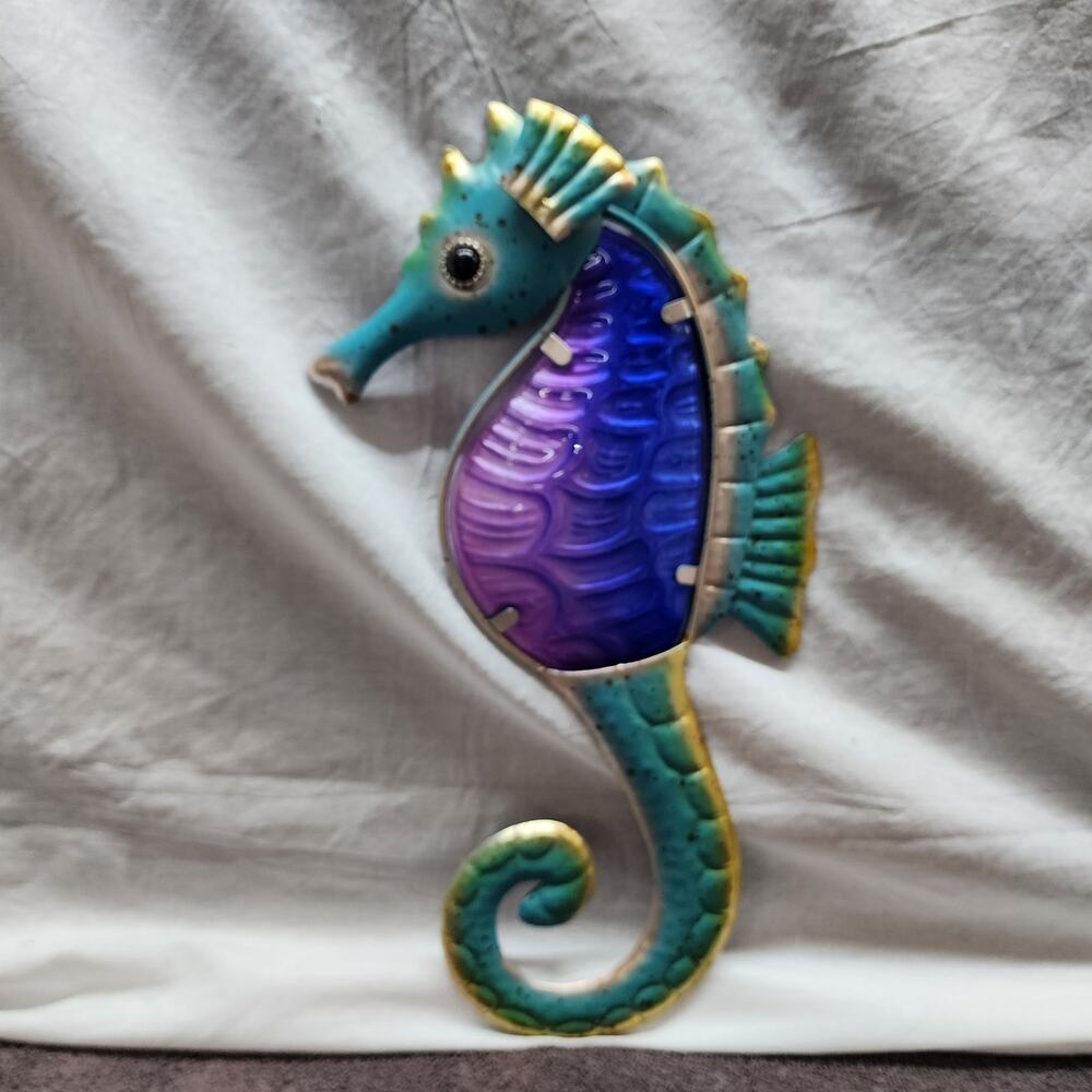 Metal seahorse hanging figure AA